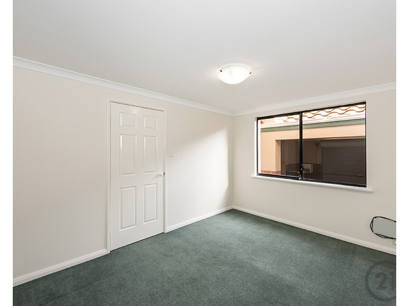 49  Waterside Drive, Dudley Park WA 6210
