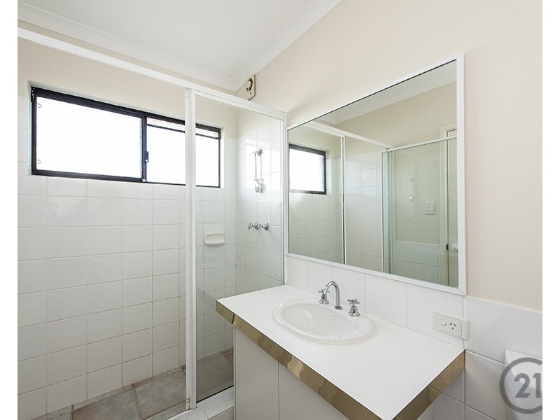 49  Waterside Drive, Dudley Park WA 6210