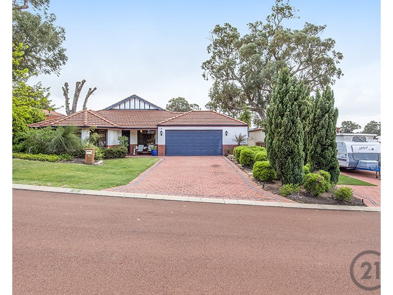 5 Bookara View, Lakelands WA 6180