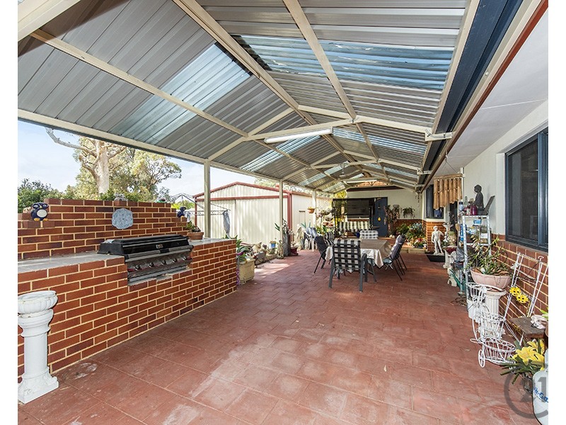 5 Bookara View, Lakelands WA 6180