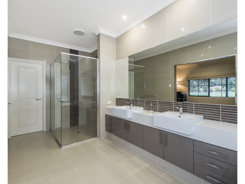 113  Serene Place, Barragup WA 6209