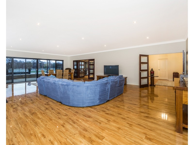113  Serene Place, Barragup WA 6209
