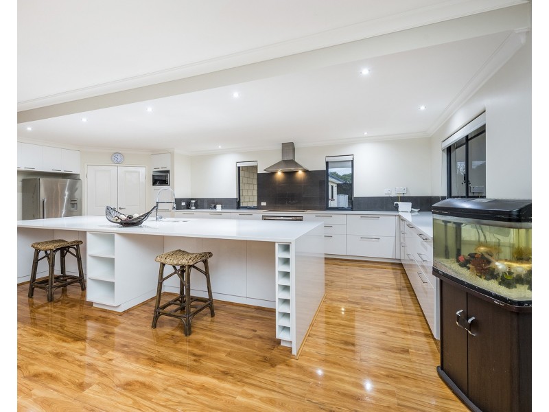 113  Serene Place, Barragup WA 6209