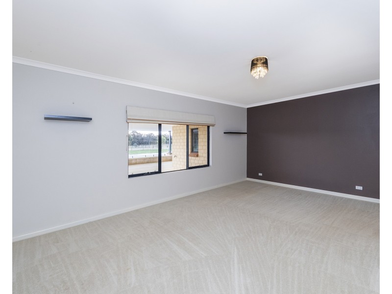 113  Serene Place, Barragup WA 6209