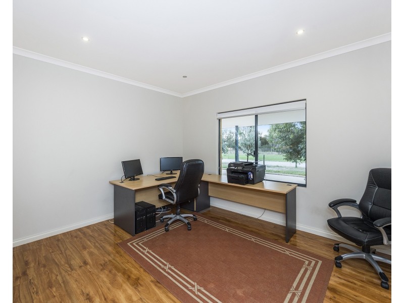 113  Serene Place, Barragup WA 6209