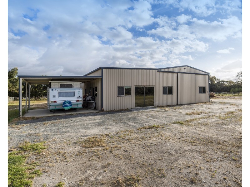 113  Serene Place, Barragup WA 6209