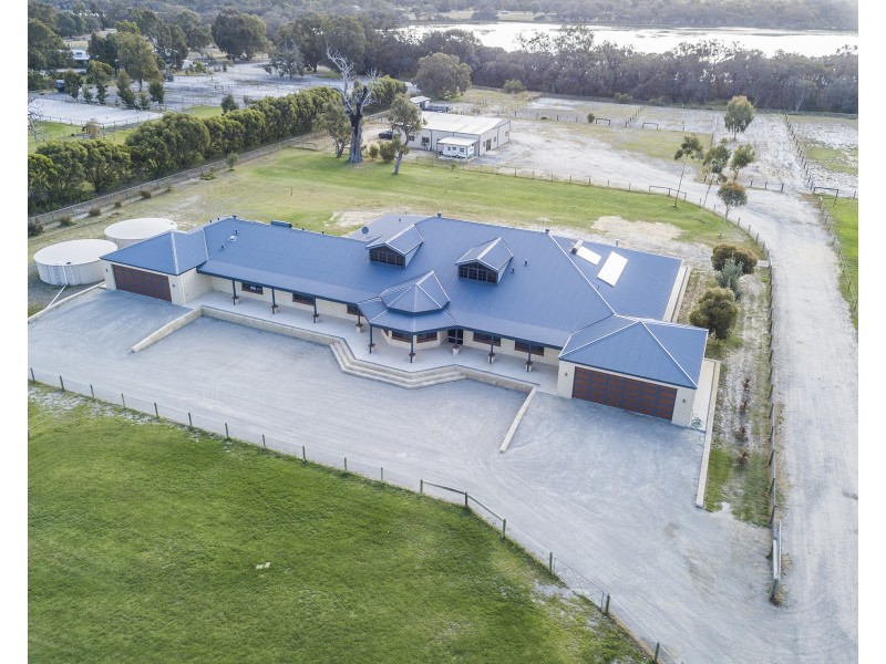 113  Serene Place, Barragup WA 6209