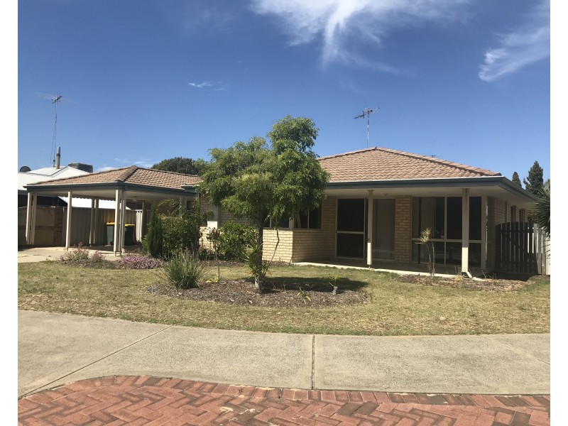 17 Kangaroo Paw Drive, Greenfields WA 6210