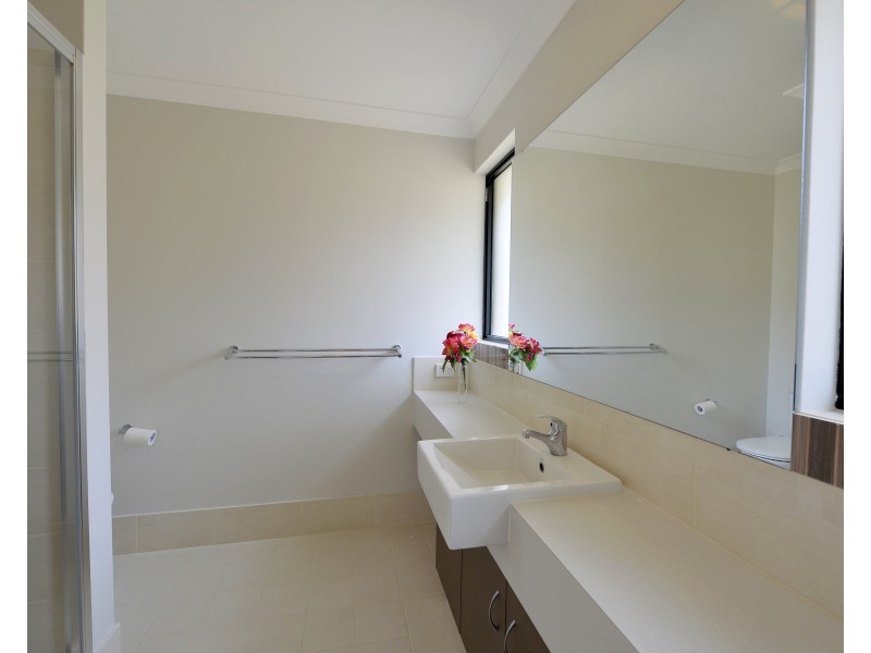 8 McCubbin Loop, Dawesville WA 6211