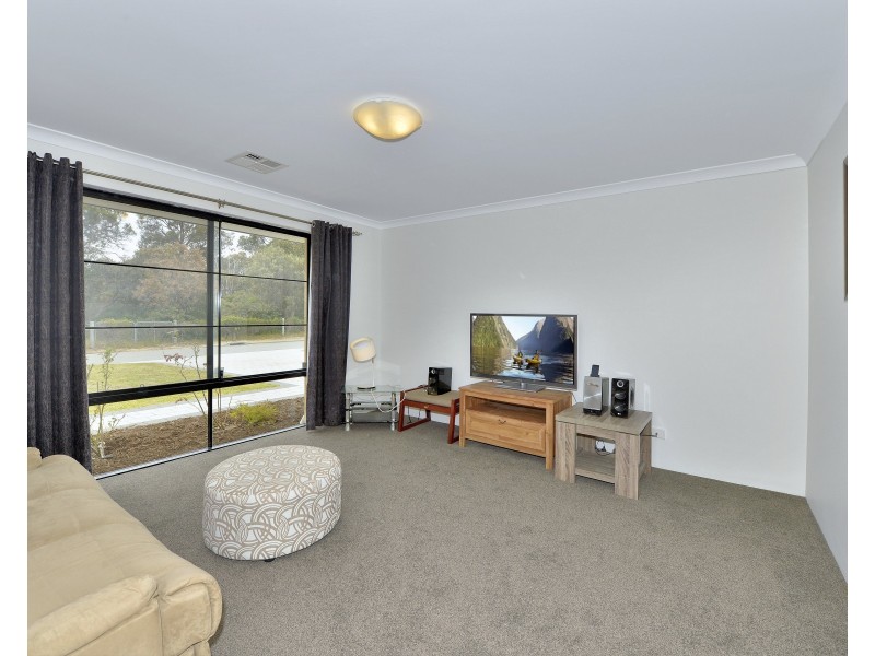 8 McCubbin Loop, Dawesville WA 6211