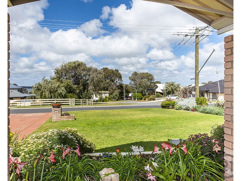 15 Colonial Court, Bouvard WA 6211