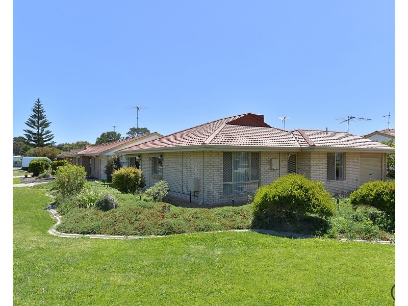 6/2 Loaring Street, Mandurah WA 6210