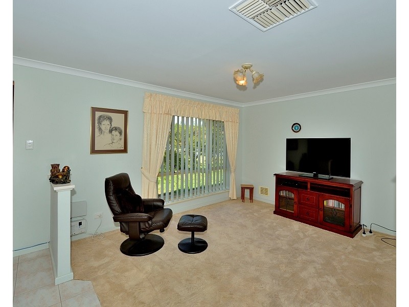 6/2 Loaring Street, Mandurah WA 6210