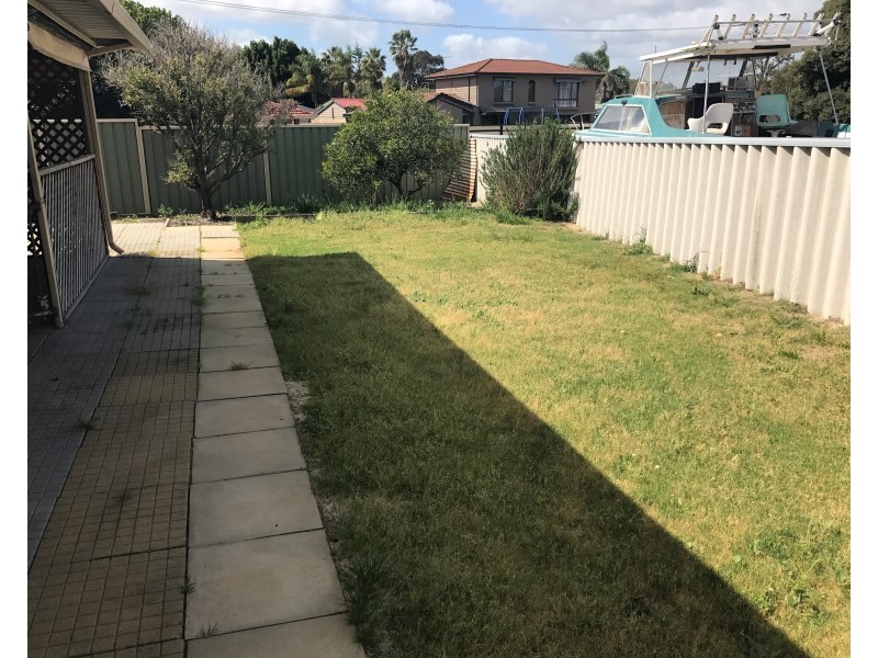 4B Kiama Court, Greenfields WA 6210