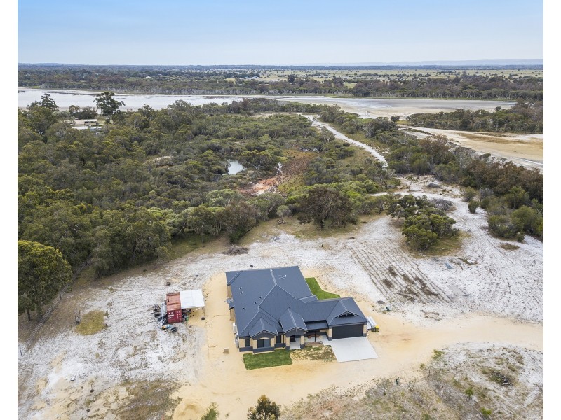 508  Greenwood Way, Barragup WA 6209