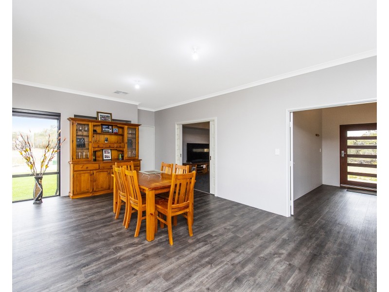 508  Greenwood Way, Barragup WA 6209