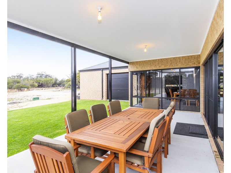 508  Greenwood Way, Barragup WA 6209
