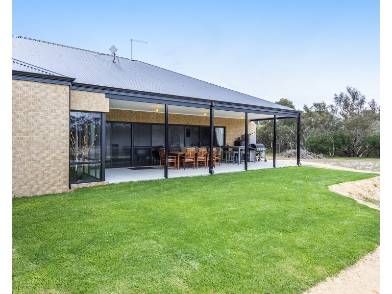 508  Greenwood Way, Barragup WA 6209