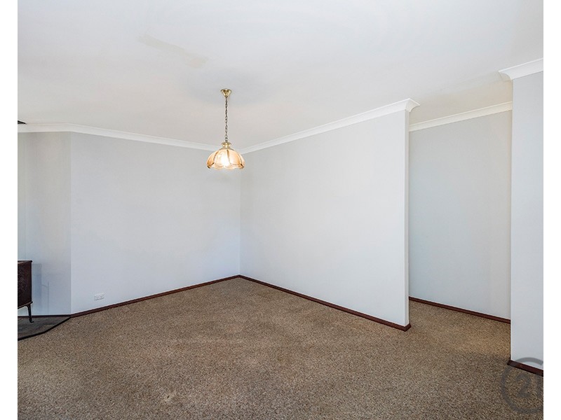 29 PortMarnock Circle, Halls Head WA 6210