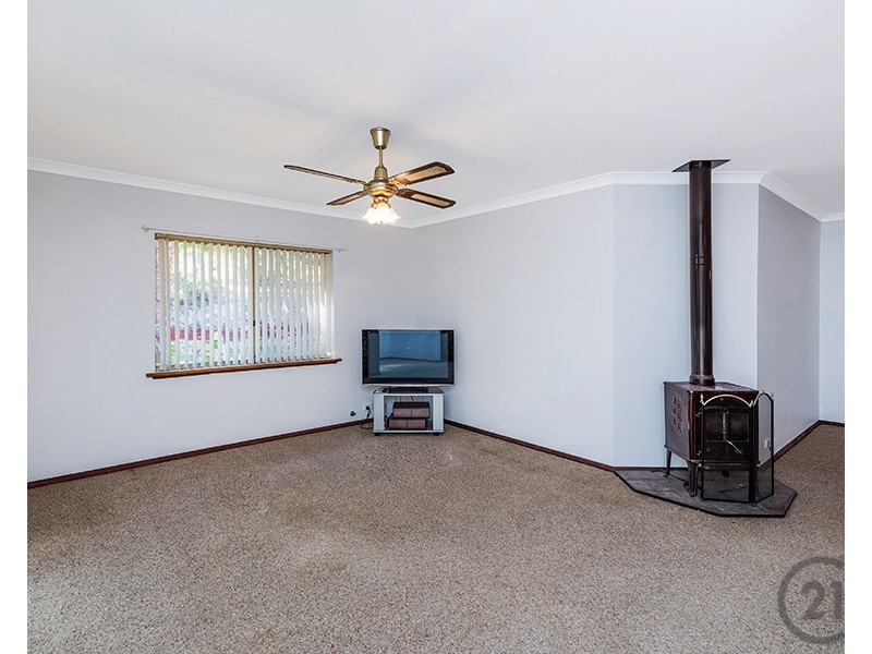 29 PortMarnock Circle, Halls Head WA 6210