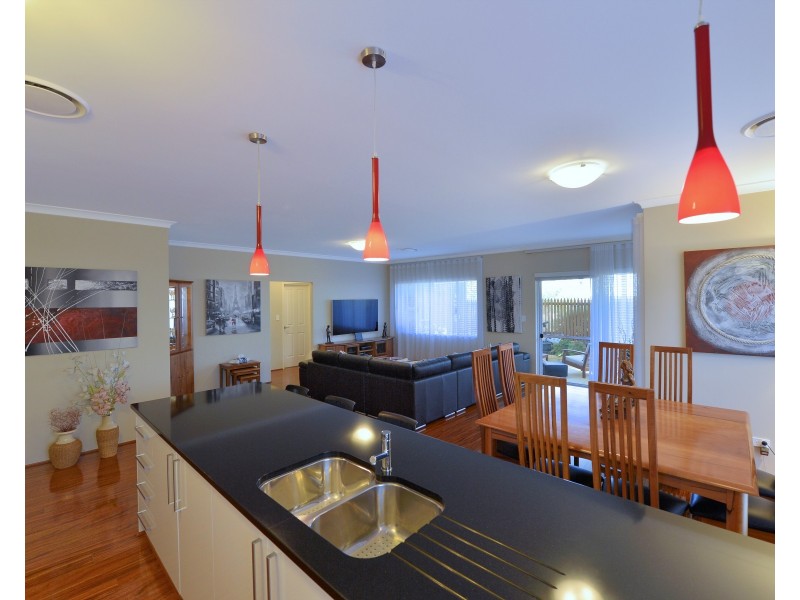 13 Wildwood Hill, Dawesville WA 6211