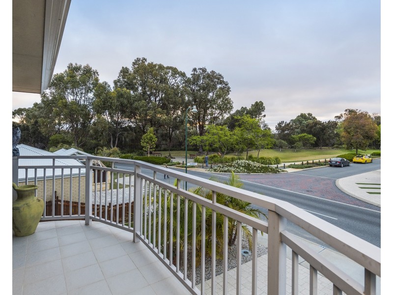 117 Hudson Drive, Dudley Park WA 6210