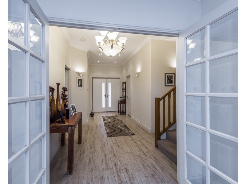 117 Hudson Drive, Dudley Park WA 6210