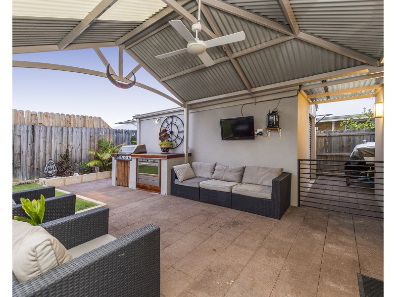 117 Hudson Drive, Dudley Park WA 6210