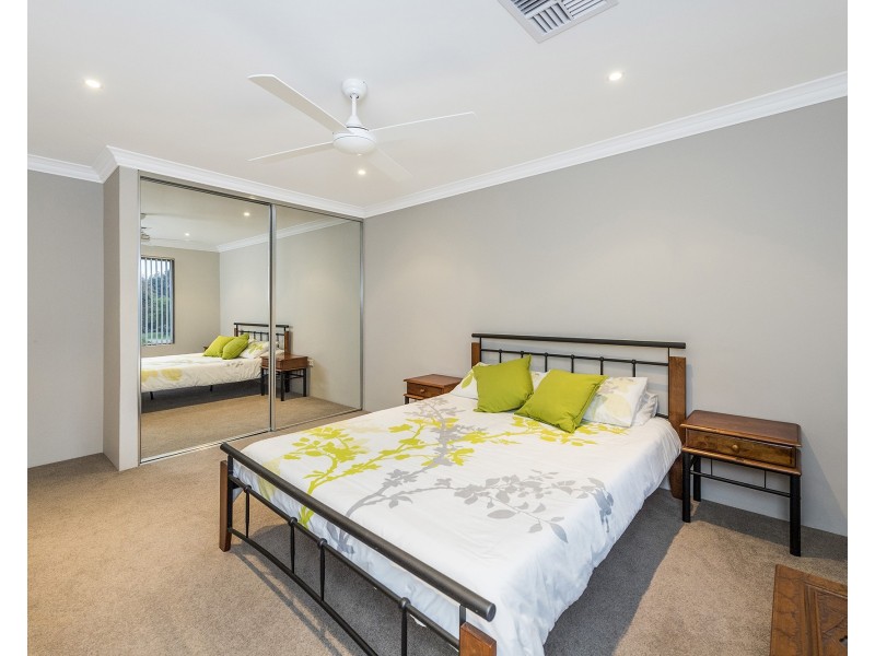 117 Hudson Drive, Dudley Park WA 6210