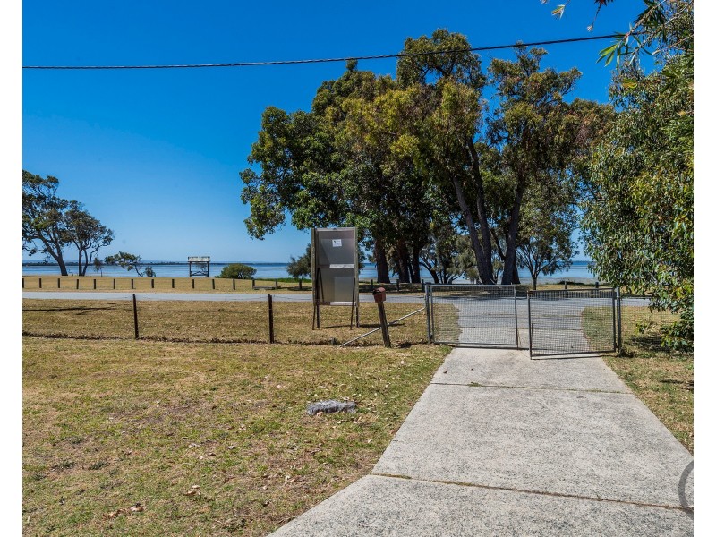 42 Peel Parade, Coodanup WA 6210