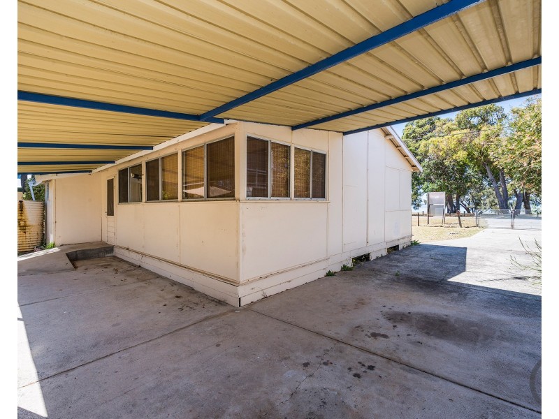 42 Peel Parade, Coodanup WA 6210