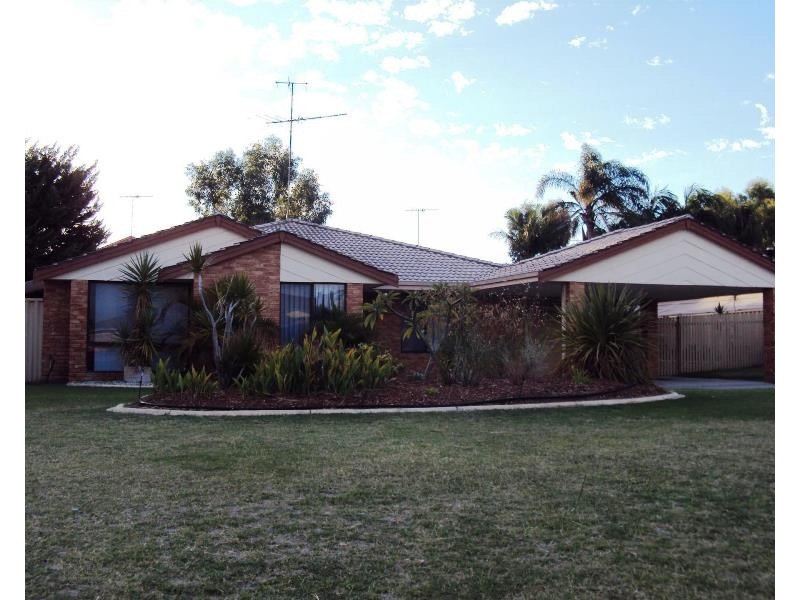6 PERIDA WAY, Greenfields WA 6210
