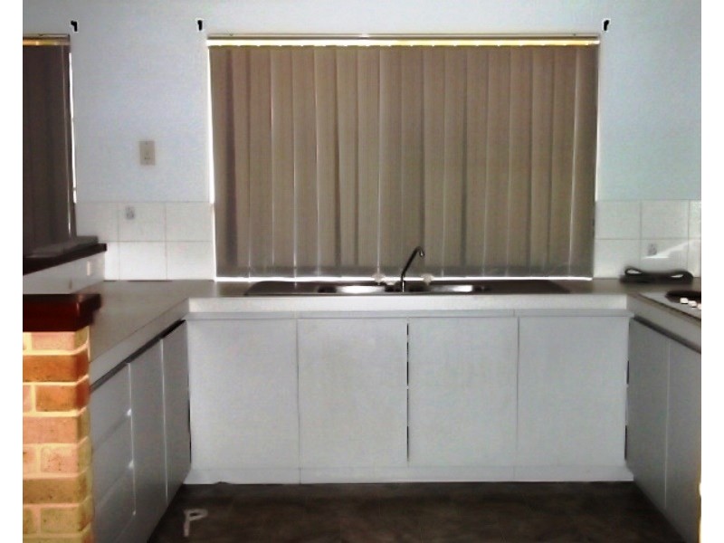 15 Fairway Crescent, Meadow Springs WA 6210