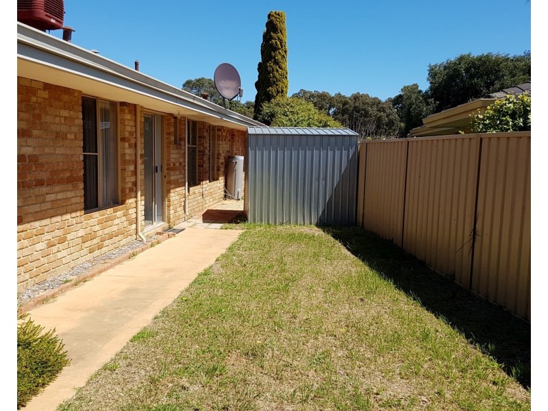 15 Fairway Crescent, Meadow Springs WA 6210