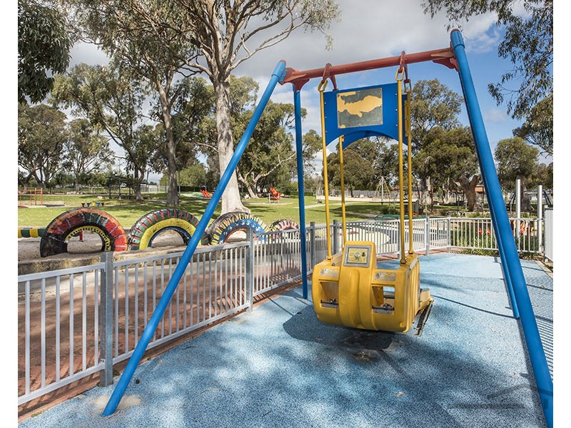 21 Reserve Drive, Mandurah WA 6210