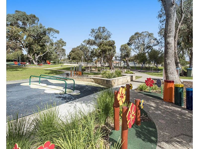 21 Reserve Drive, Mandurah WA 6210