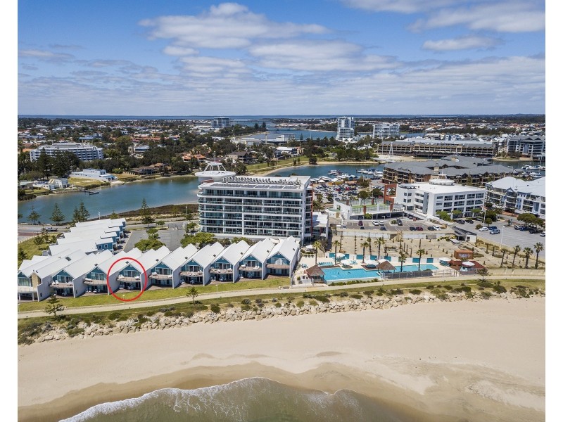 9/16 Dolphin Drive, Mandurah WA 6210