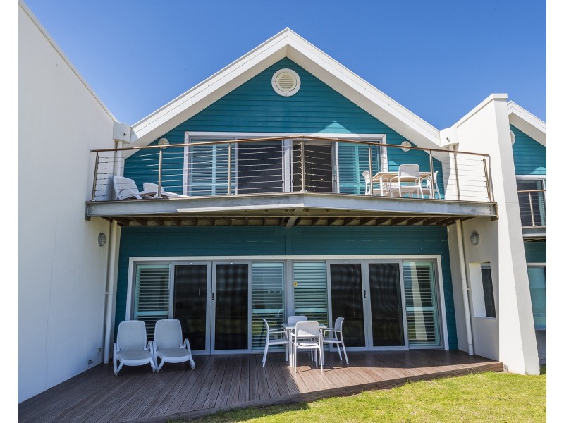 9/16 Dolphin Drive, Mandurah WA 6210