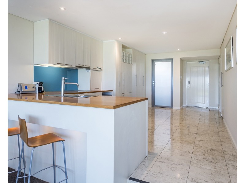 9/16 Dolphin Drive, Mandurah WA 6210