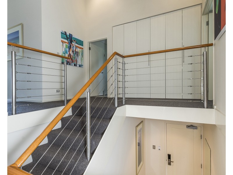 9/16 Dolphin Drive, Mandurah WA 6210