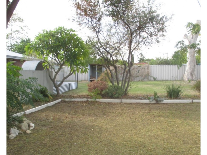 8 Service Street, Mandurah WA 6210