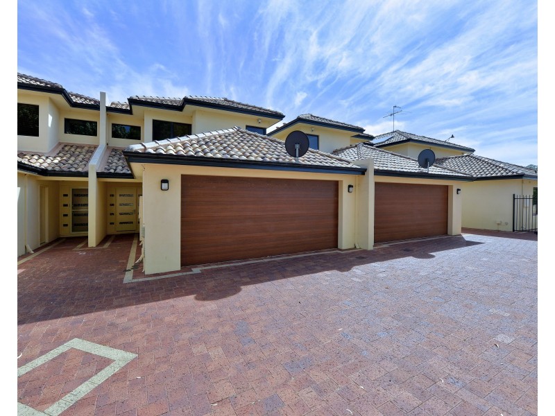 3/21 Pebblebeach Boulevard, Meadow Springs WA 6210