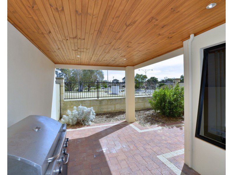 3/21 Pebblebeach Boulevard, Meadow Springs WA 6210
