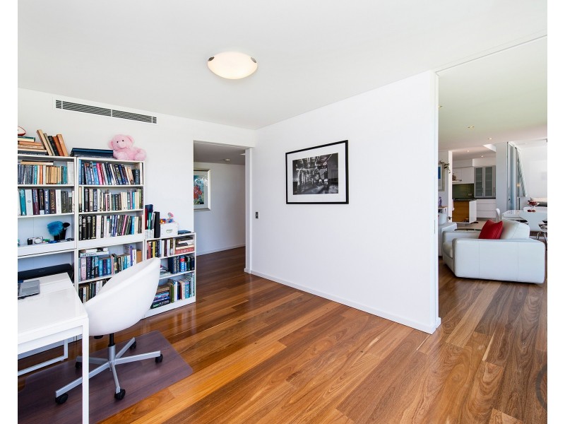 202/5 Marco Polo Drive, Mandurah WA 6210