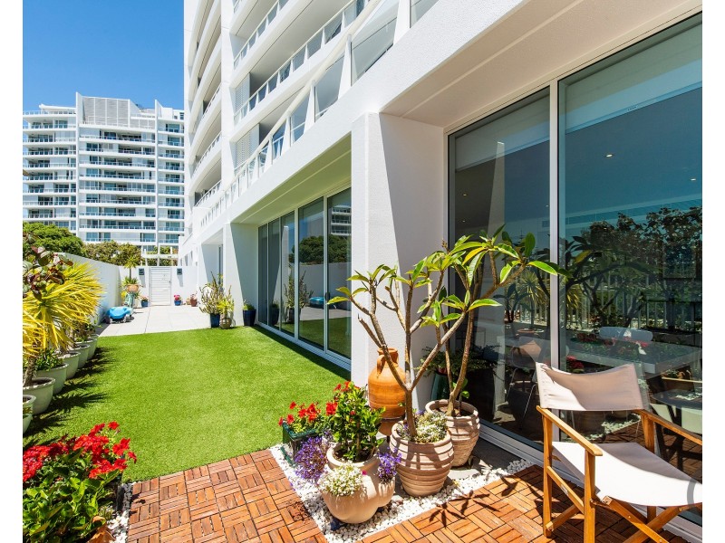 202/5 Marco Polo Drive, Mandurah WA 6210