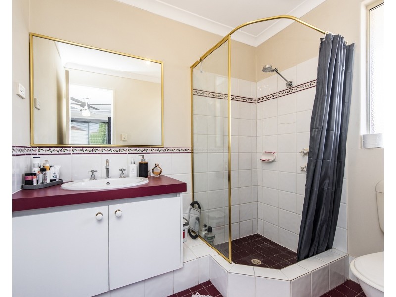 20 Montego Way, Halls Head WA 6210