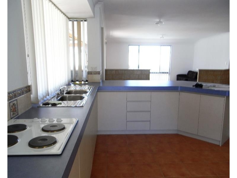 24 Cranbrook Crescent, Dawesville WA 6211