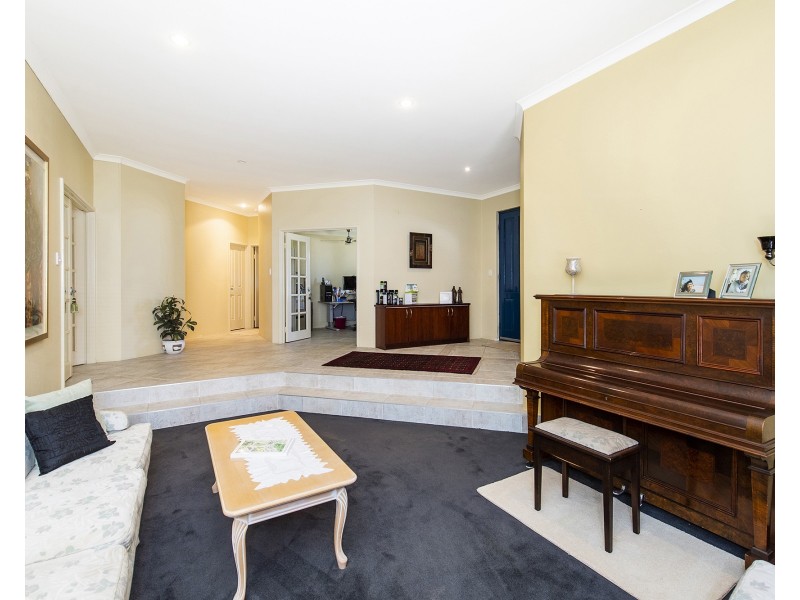 12 Capricorn Mews, Halls Head WA 6210