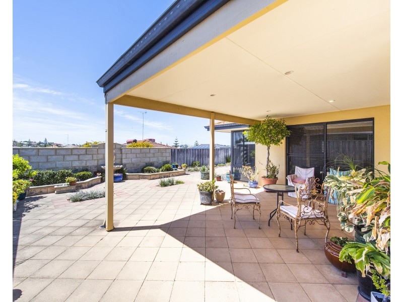 12 Capricorn Mews, Halls Head WA 6210