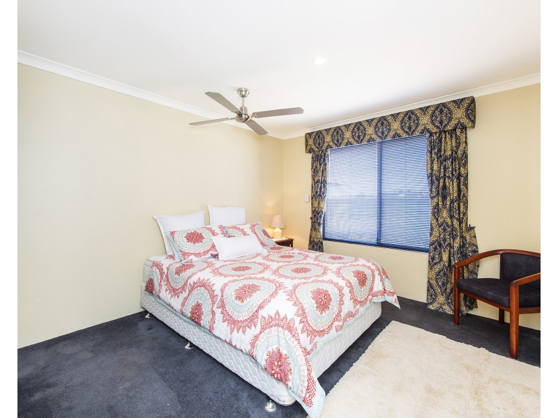 12 Capricorn Mews, Halls Head WA 6210